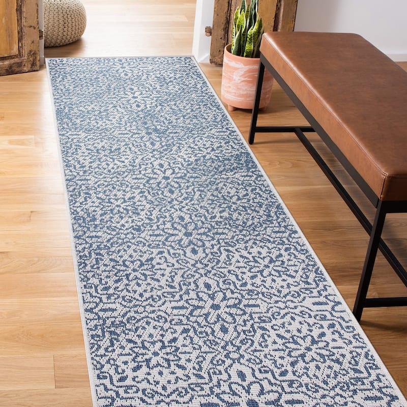 World Rug Gallery Contemporary Flowers Indoor/Outdoor Area Rug