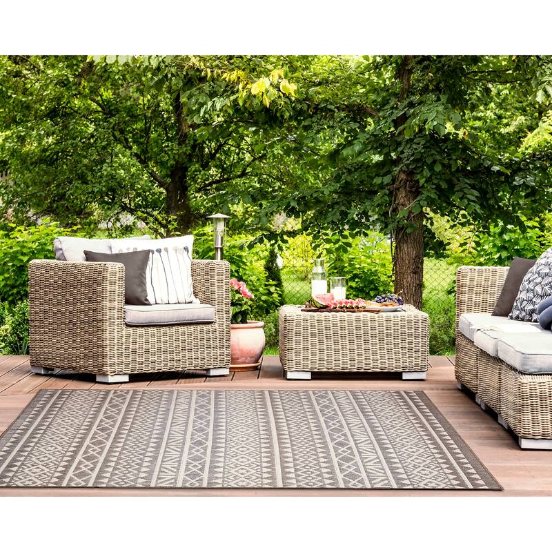 Liora Manne Cove Peruvian Stripe Indoor/Outdoor Rug