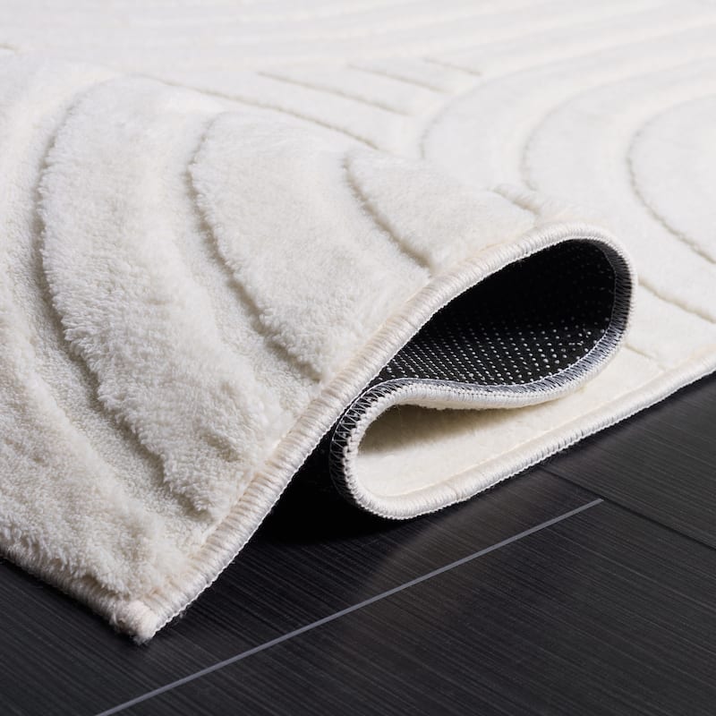 SAFAVIEH Versailles Kostantza Solid & Tonal Rug