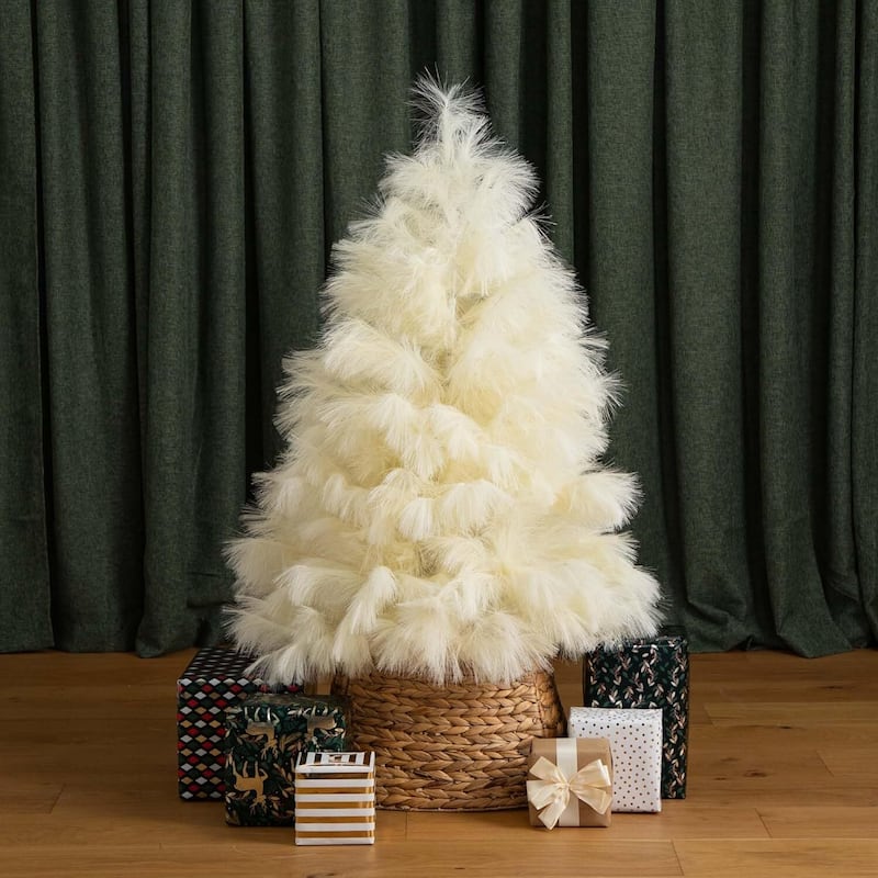4ft. Artificial Off-White Pampas Grass Christmas Tree - Unique Festive Holiday X-Mas Accent