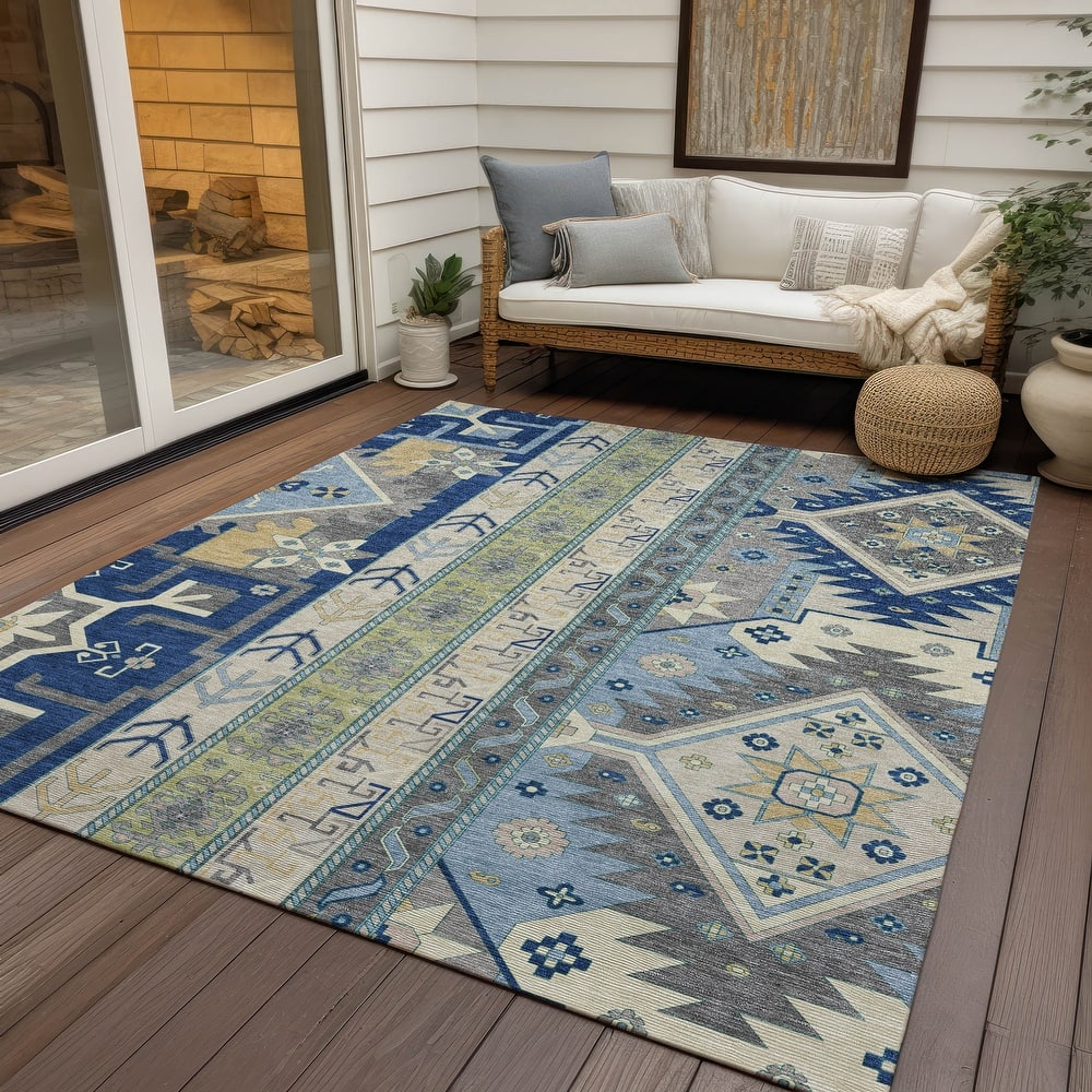 Machine Washable Indoor/ Outdoor Boho Tribal Chantille Rug