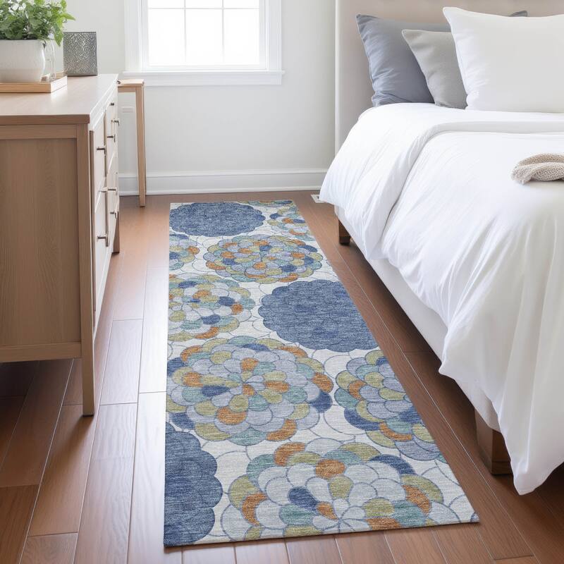 Machine Washable Indoor/ Outdoor Mosaic Cluster Chantille Rug