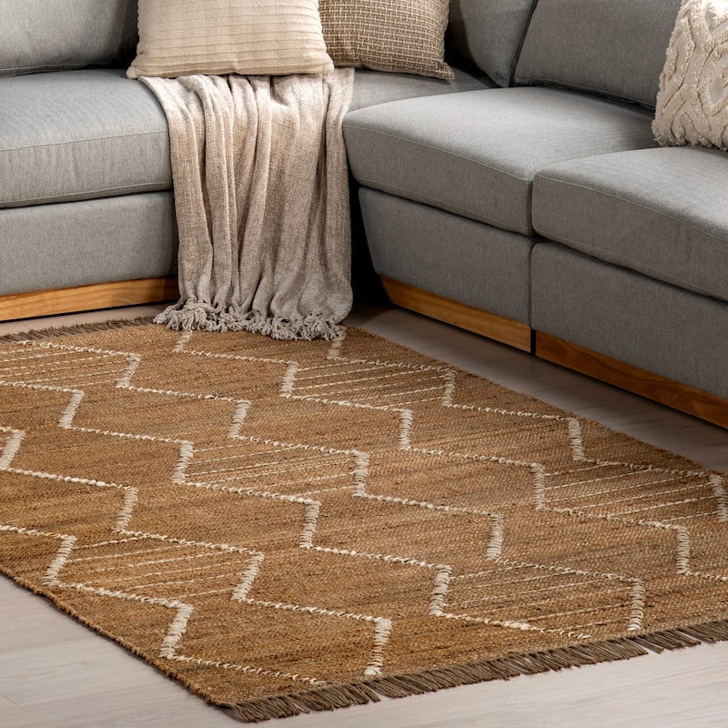 Nuloom Imaan Raised Geometric Jute Tasseled Area Rug