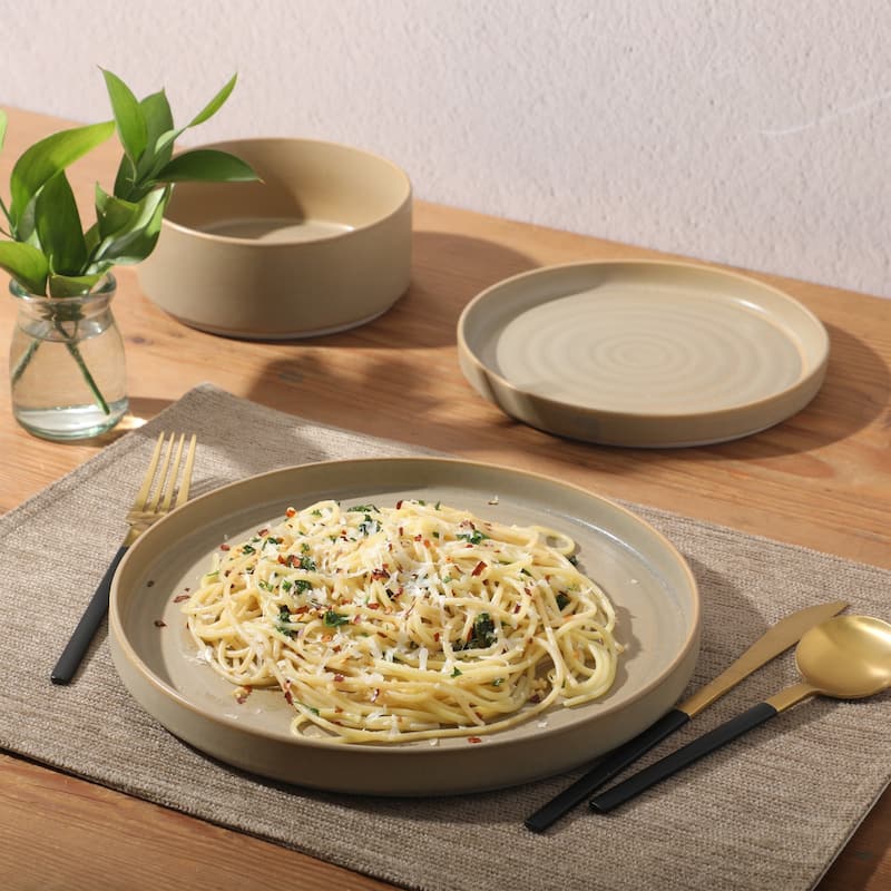 Gibson Elite Echo Bay 12 Piece Porcelain Reactive Glaze (Service for 4) Ceramic Plates and Bowls Dinnerware Set
