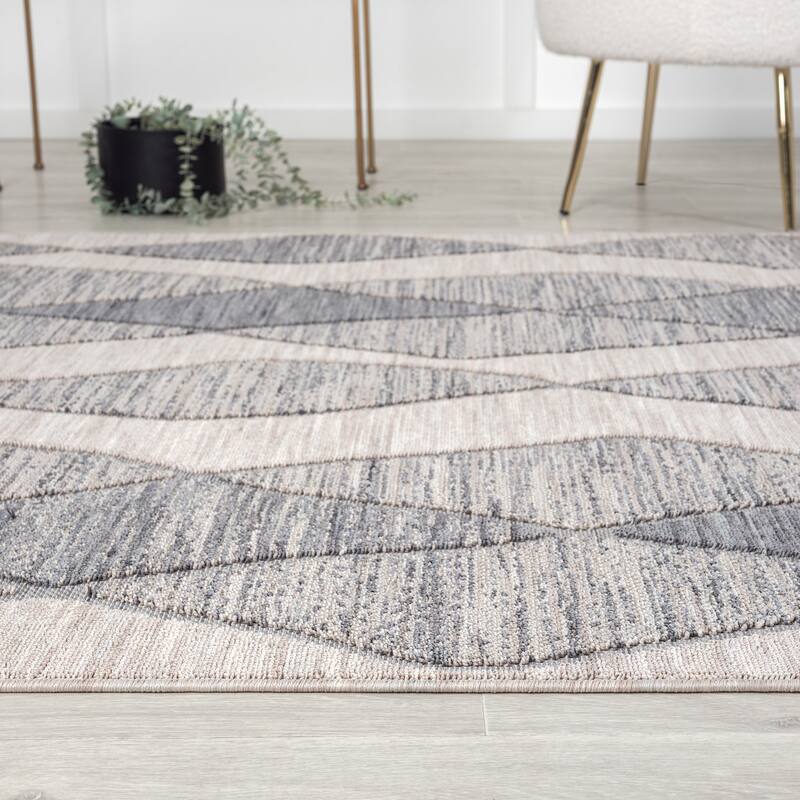 Wron Contemporary Geometric Performance Indoor/Outdoor Area Rug by Sevita