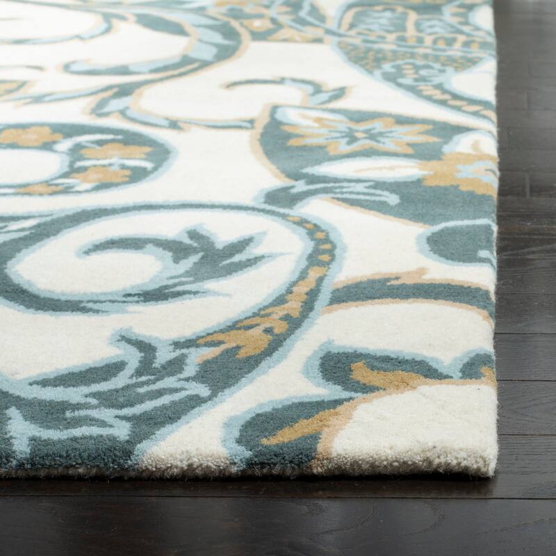 SAFAVIEH Handmade Wyndham Rosaleen Modern Wool Rug