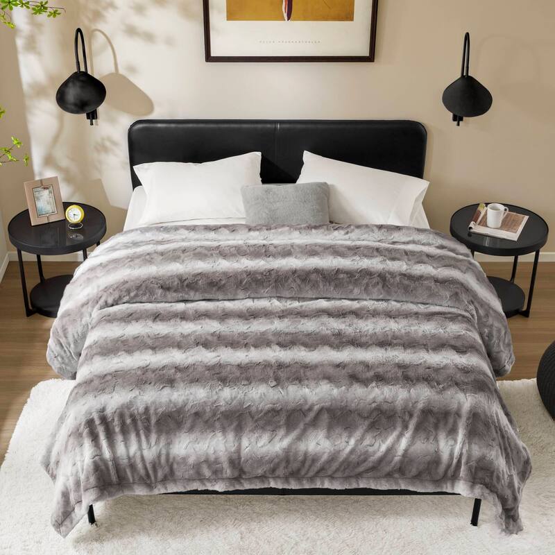 Madison Park Zuri Faux Fur Blanket