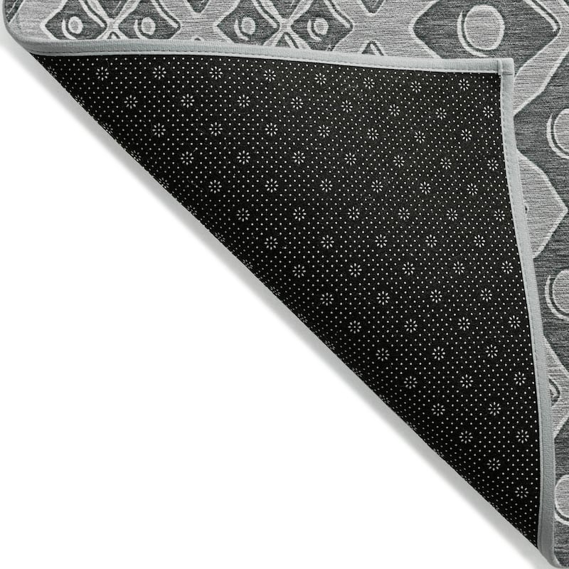 Machine Washable Indoor/ Outdoor Chantille Diamond Rug