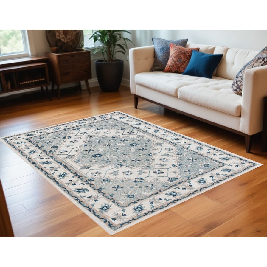 Dahoy Hand Tufted Floral Traditional Area Rug By HomeRoots