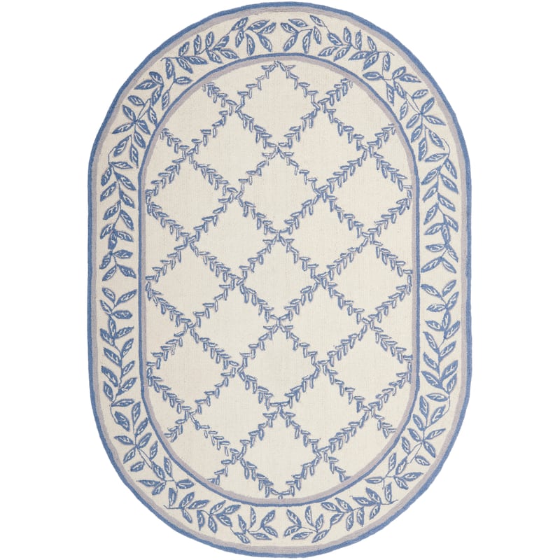 SAFAVIEH Handmade Chelsea Kimber Trellis French Country Wool Rug - 4'6" x 6'6" Oval - Ivory/Light Blue - Oval