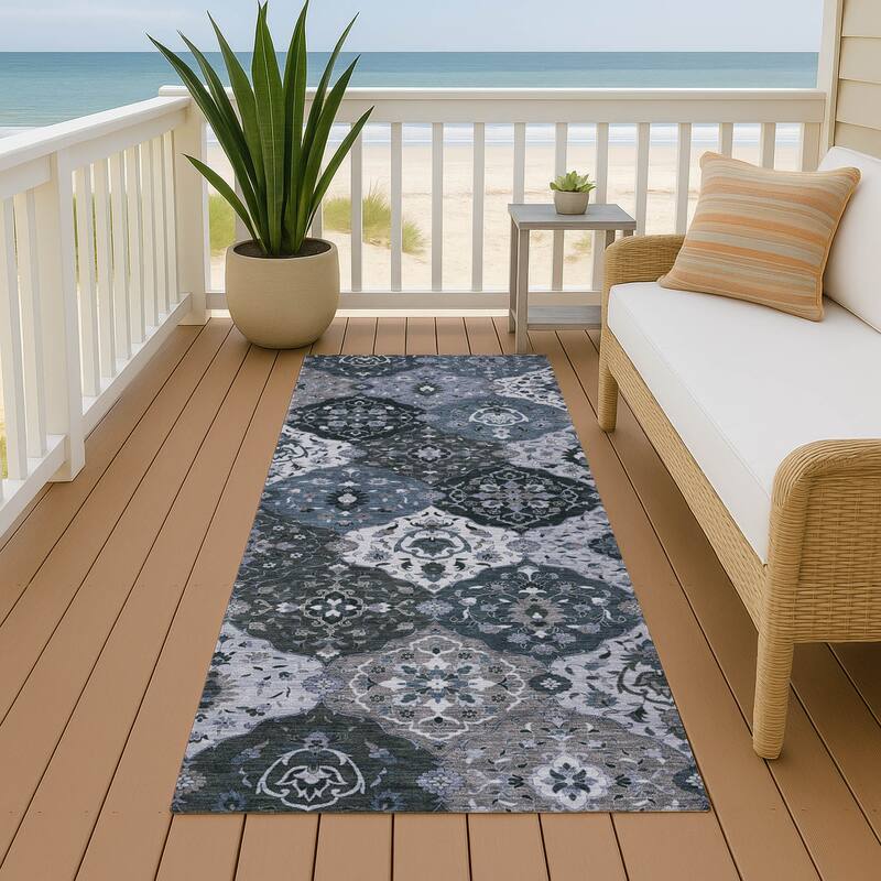 Machine Washable Indoor/ Outdoor Traditional Panel Chantille Rug - Denim - 2'3" x 7'6"