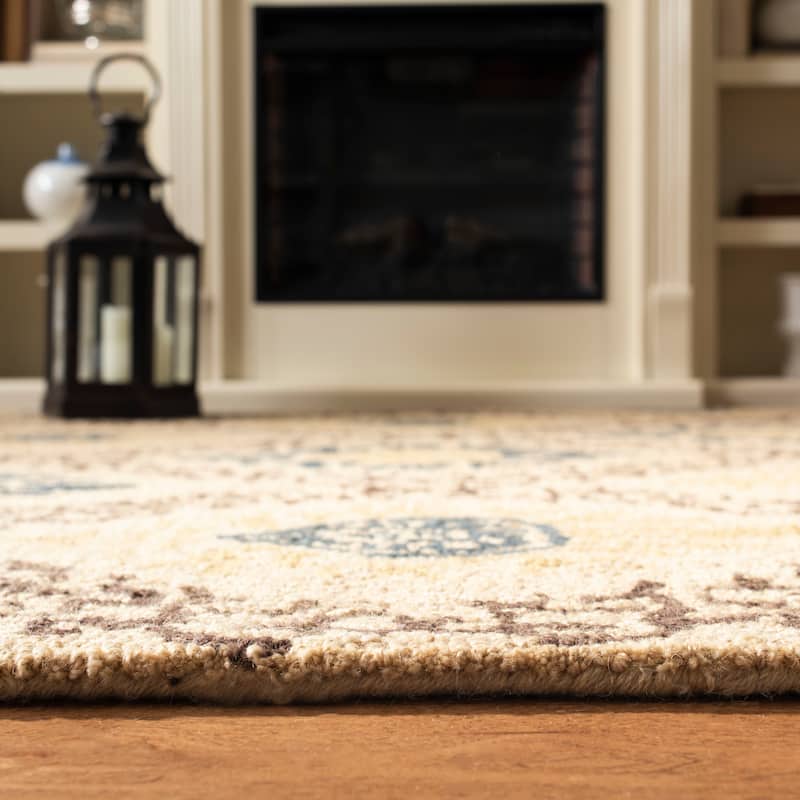 SAFAVIEH Handmade Antiquity Jacomijn Traditional Oriental Wool Rug