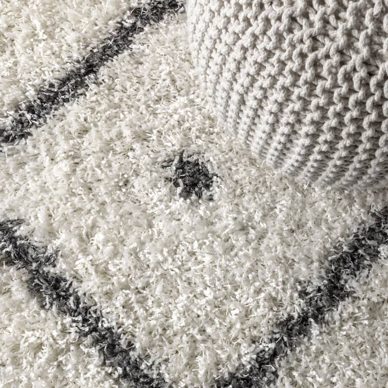 JONATHAN Y Modern Shag Plush Tassel Moroccan Diamond Area Rug