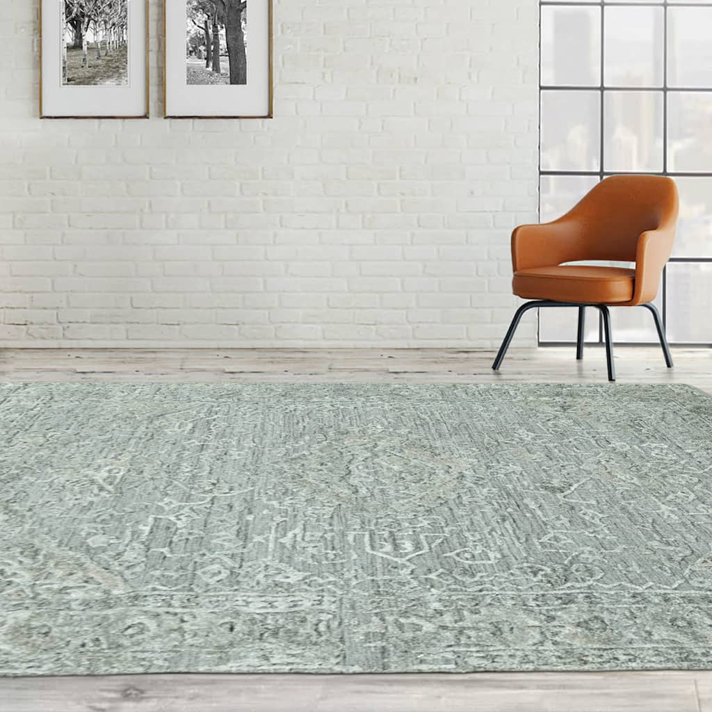 Hand Knotted Gray Tibetan Wool/Bamboo Silk Transitional Area Rug - 4' 2'' x 6' 3''