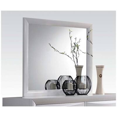 Mirror in White Wood,Transitional Style