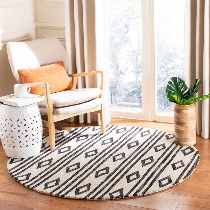 SAFAVIEH Handmade Micro-Loop Enkeleda Moroccan Wool Rug - 2' x 3' - Ivory/Charcoal
