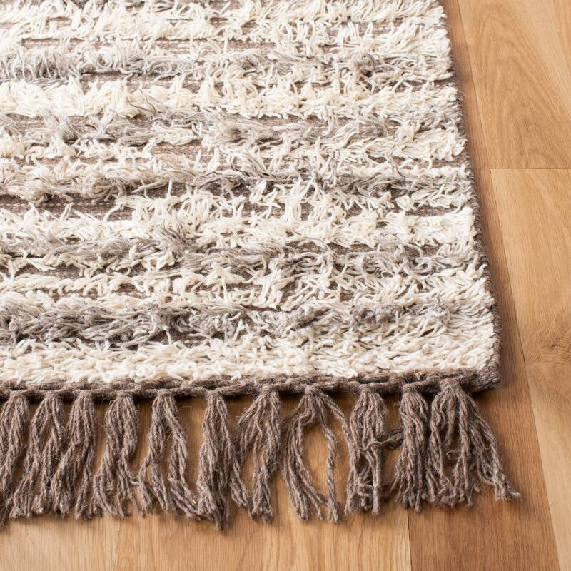 SAFAVIEH Handmade Casablanca Irek Shag Wool Rug