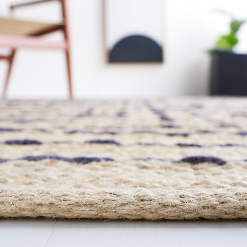 SAFAVIEH Handmade Natural Fiber Kamora Jute Rug