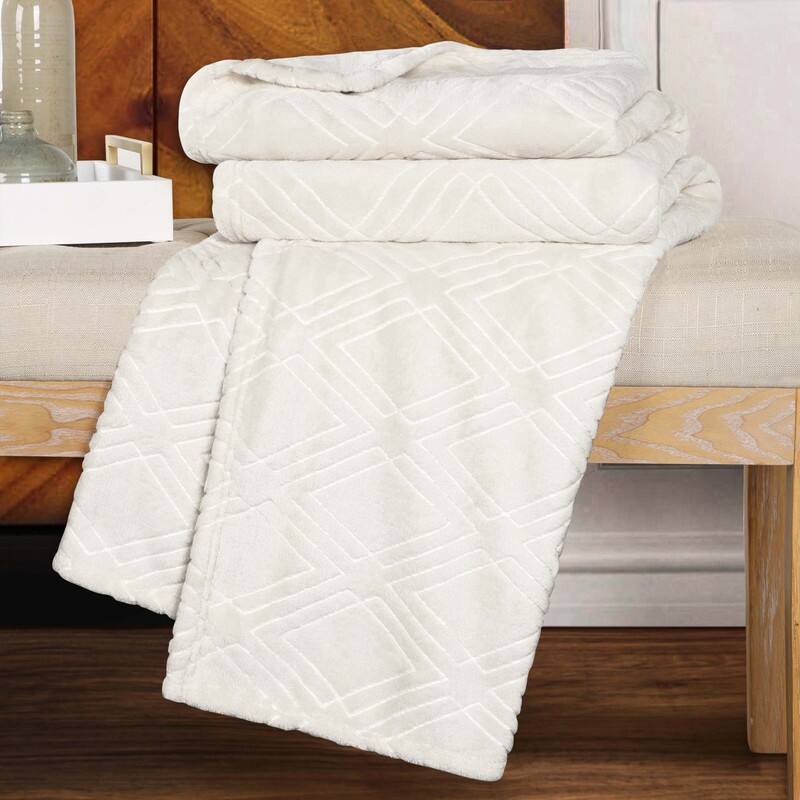 Superior Alaska Quilted Diamond Plush Fleece Blanket For Couch or Bed