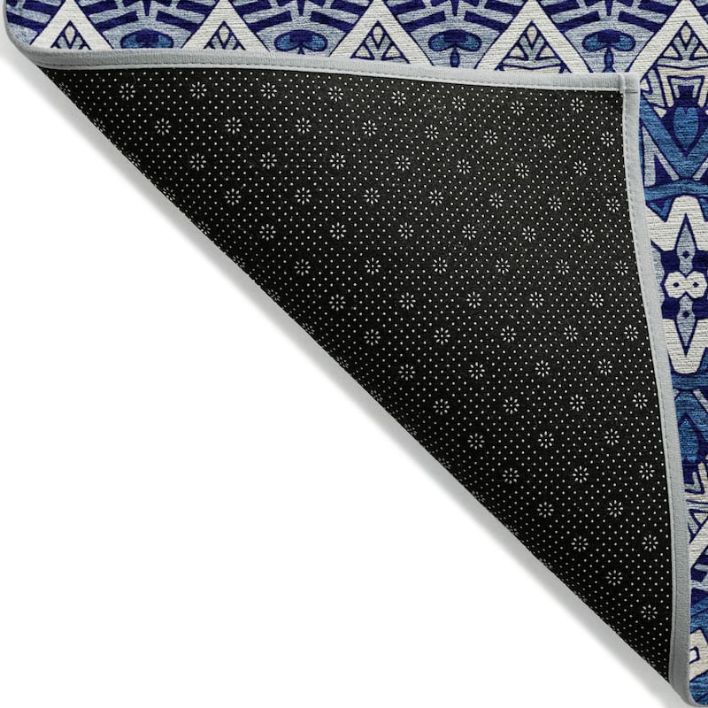 HomeRoots Moroccan Transitional Rectangle Outdoor Rug