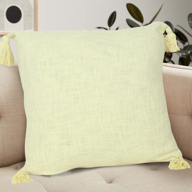 HomeRoots 20" X 20" Light Yellow 100% Cotton Zippered Pillow