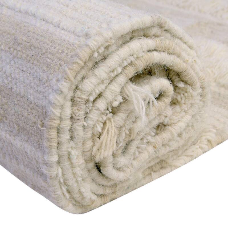 Contemporary Izhobert Collection Area Rug