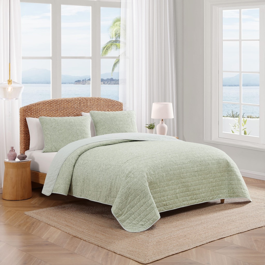 Tommy Bahama Caicos Isle Cotton Reversible Green Quilt Set
