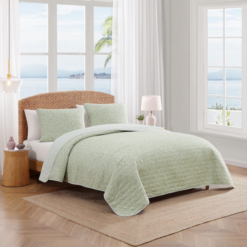 Tommy Bahama Caicos Isle Cotton Reversible Green Quilt Set