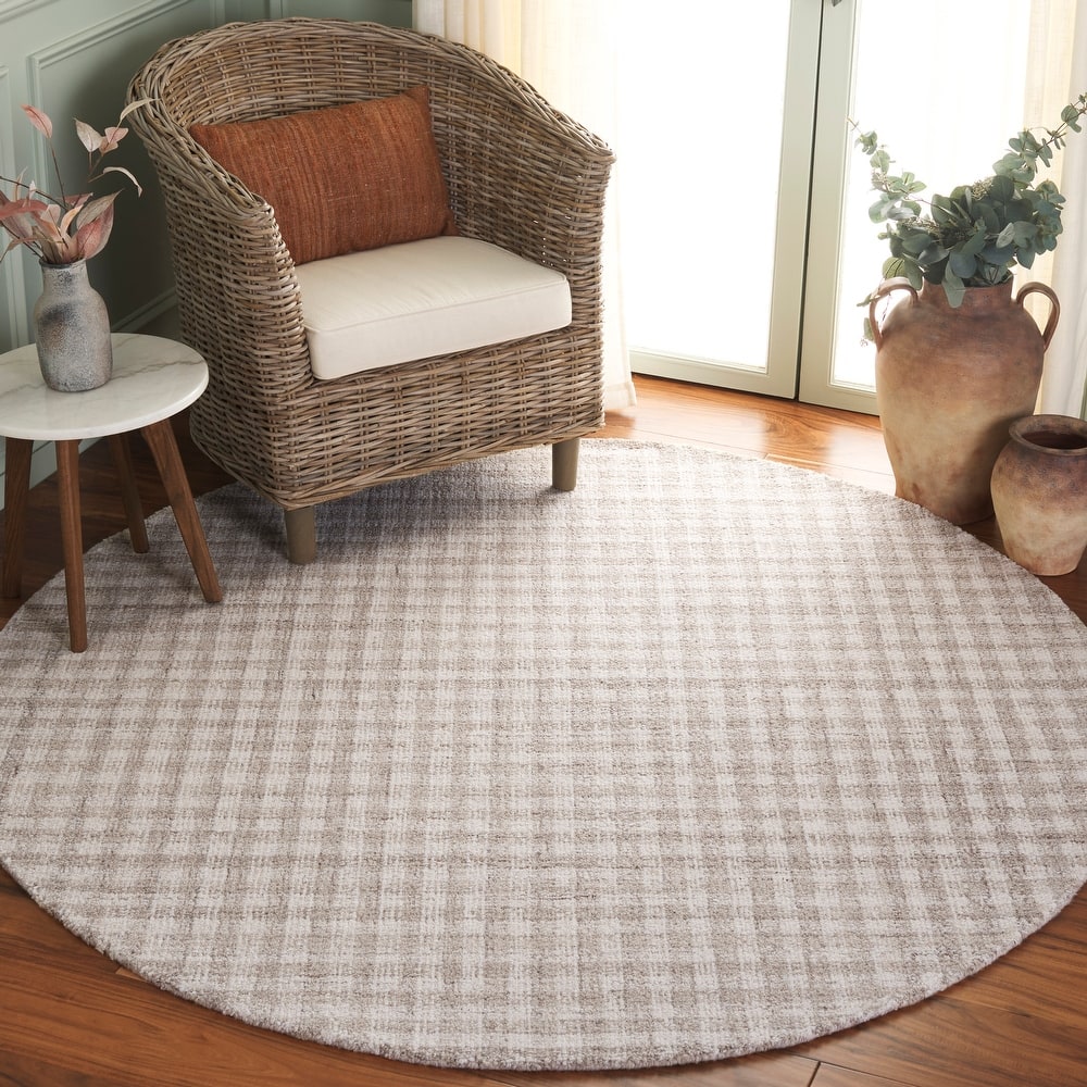 SAFAVIEH Handmade Ebony Katarin Gingham Wool Rug