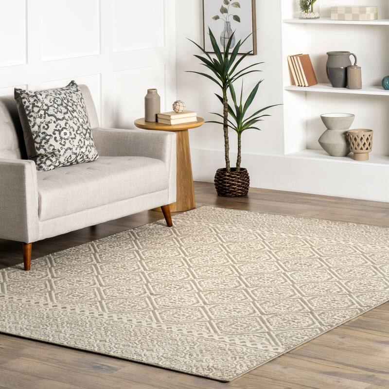 Nuloom Transitional Floral Jeanette Area Rug - 5' x 8' - Grey