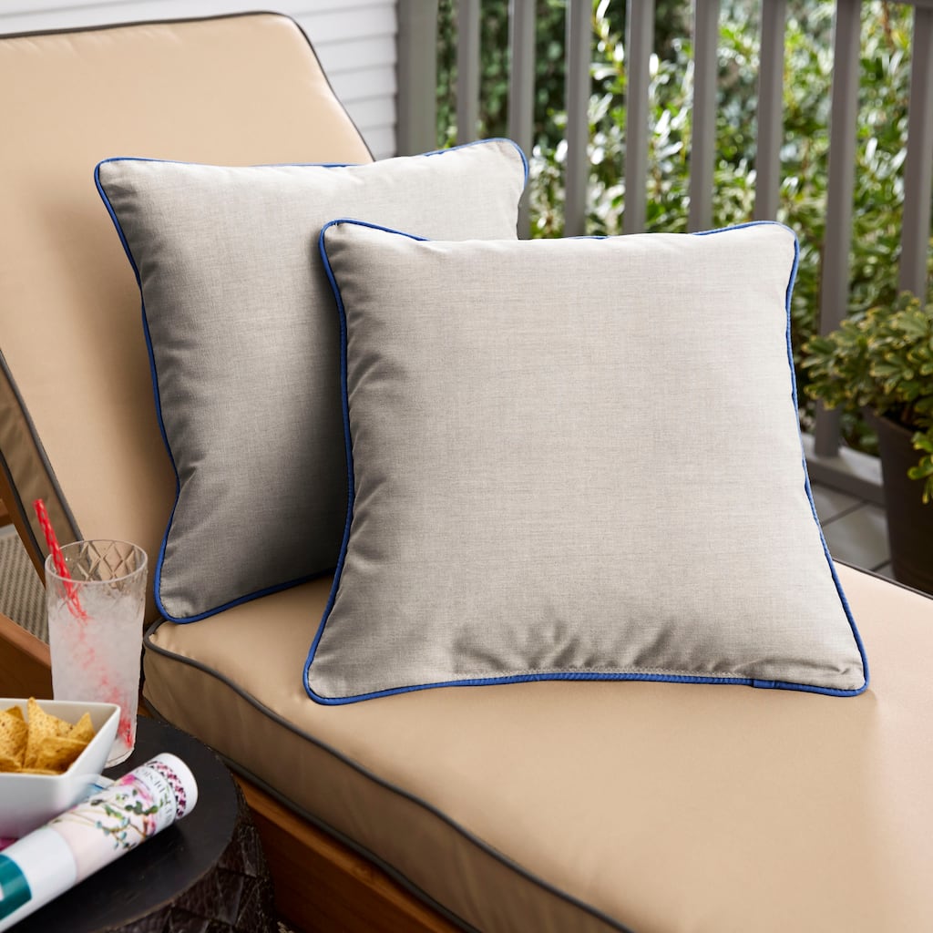 Sunbrella Cast Silver/ Canvas True Blue Indoor/ Outdoor Pillow Set