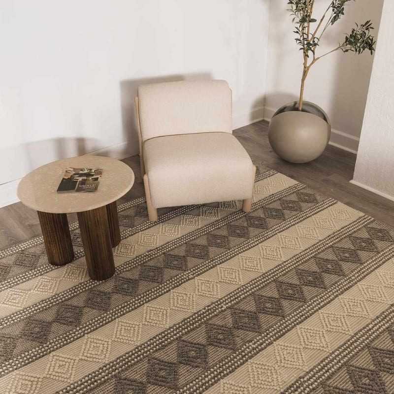 Hauteloom Bolinger Wool Living Room, Bedroom Area Rug - White - 2' x 3'