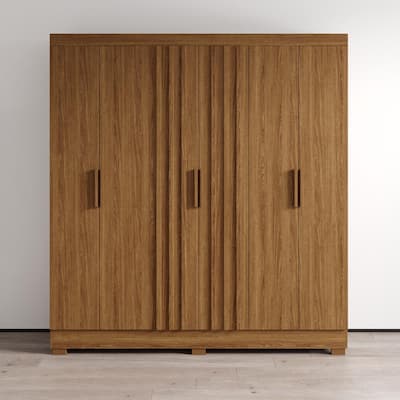 Valencia Wardrobe