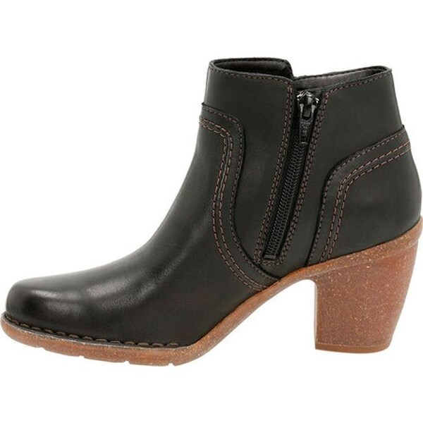 clarks carleta paris