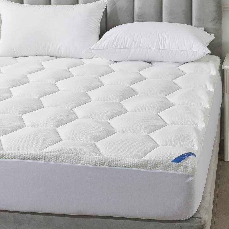 Royal Velvet Honeycomb Soft Knit Mattress Topper - White