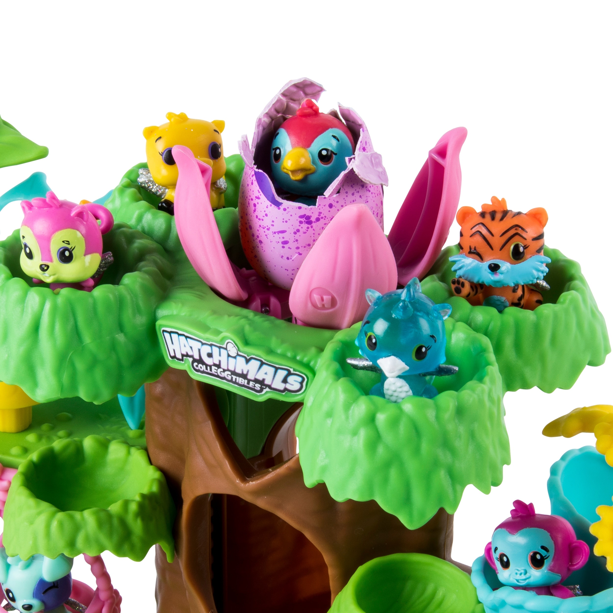 Hatchery Nursery Playset with Exclusive Hatchimals Bed Bath