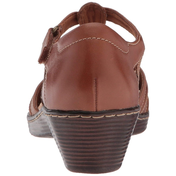 clarks women's wendy alto fisherman sandal