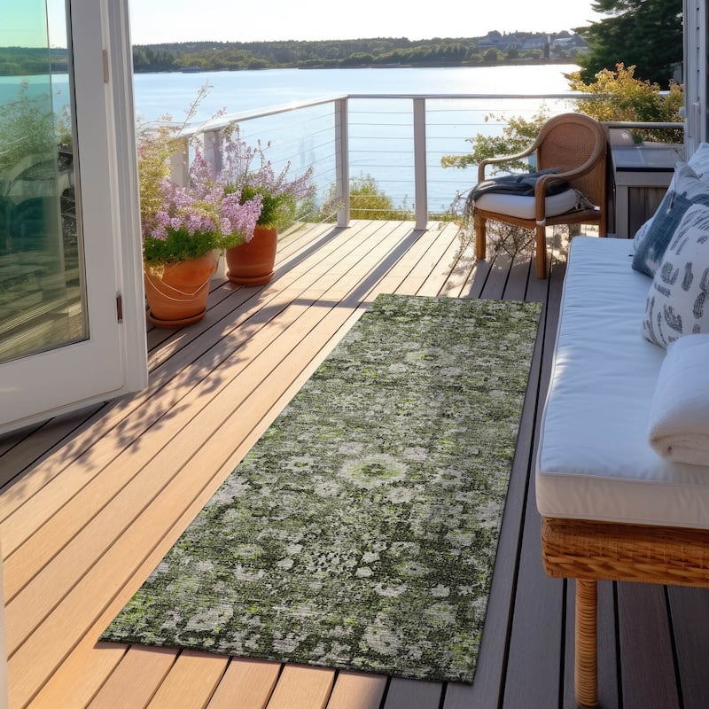 Machine Washable Indoor/ Outdoor Chantille Traditional Vintage Floral Rug