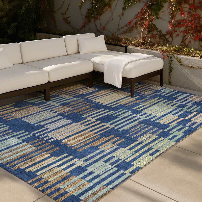 Machine Washable Indoor/ Outdoor Modern Pines Chantille Rug