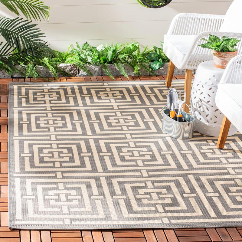 SAFAVIEH Courtyard Ginger Indoor/ Outdoor Waterproof Patio Backyard Rug