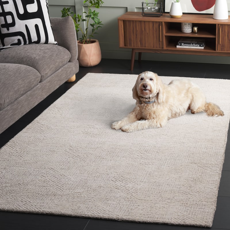 SAFAVIEH Handmade Abstract Arnþridur Contemporary Wool Rug