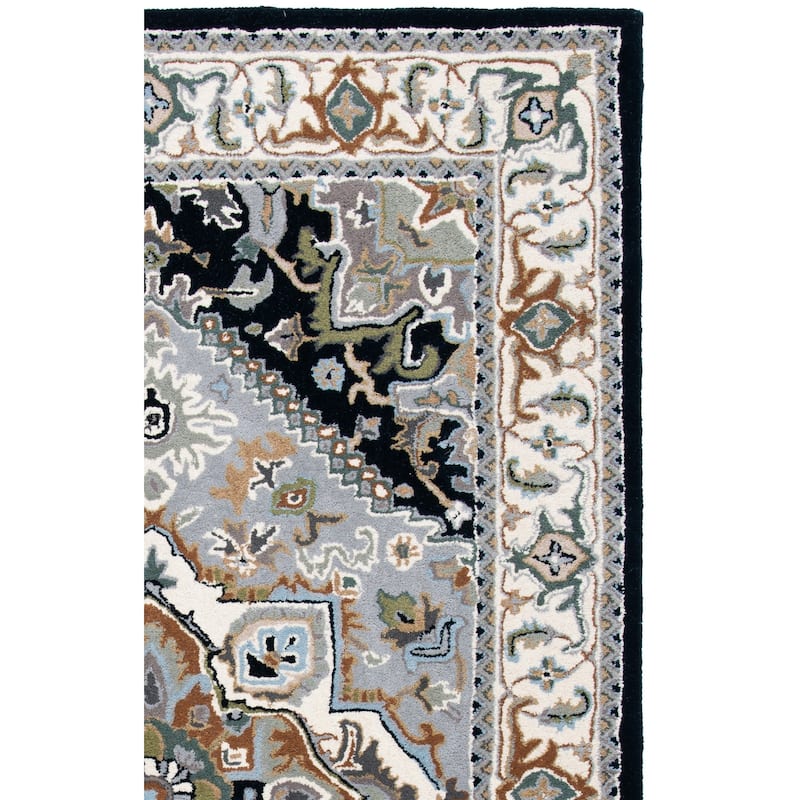 SAFAVIEH Handmade Heritage Carrol Traditional Oriental Wool Rug