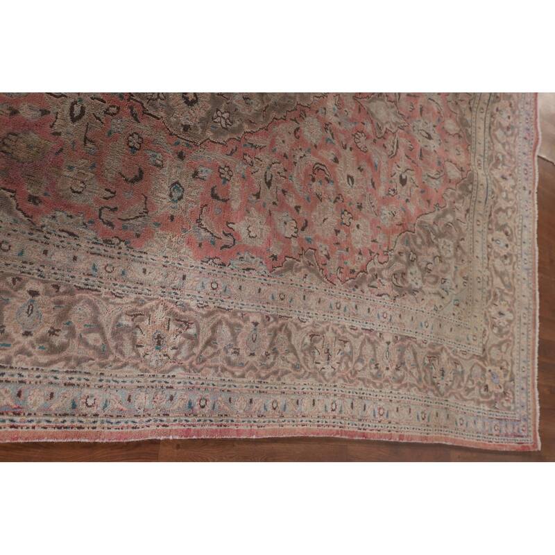 Traditional Mashad Persian Vintage Area Rug Hand-Knotted Wool Carpet - 6'4"x 9'7"