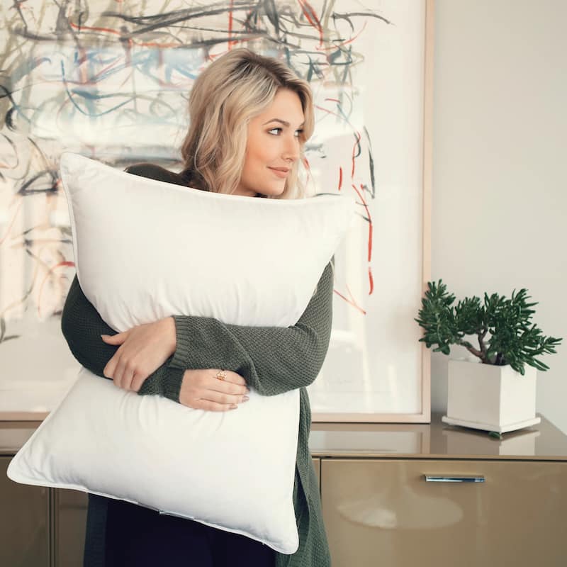 Hypoallergenic Soft/Medium Density Value 10 Pack Bed Pillow Sale- Set of 10
