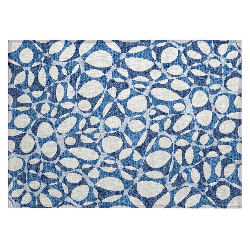 Machine Washable Indoor/ Outdoor Contemporary Saline Chantille Rug