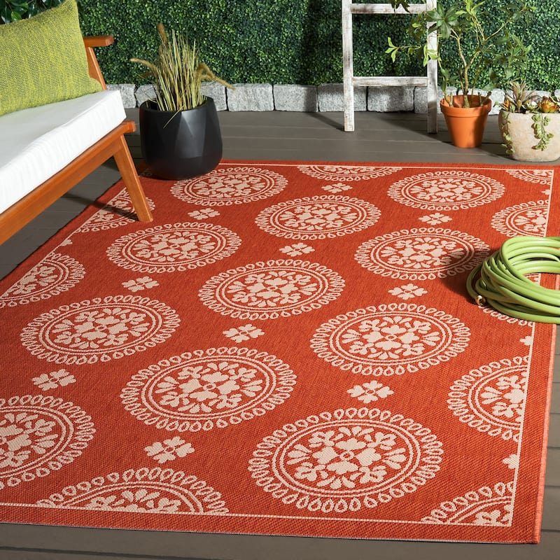 SAFAVIEH Courtyard Lyndy Rug