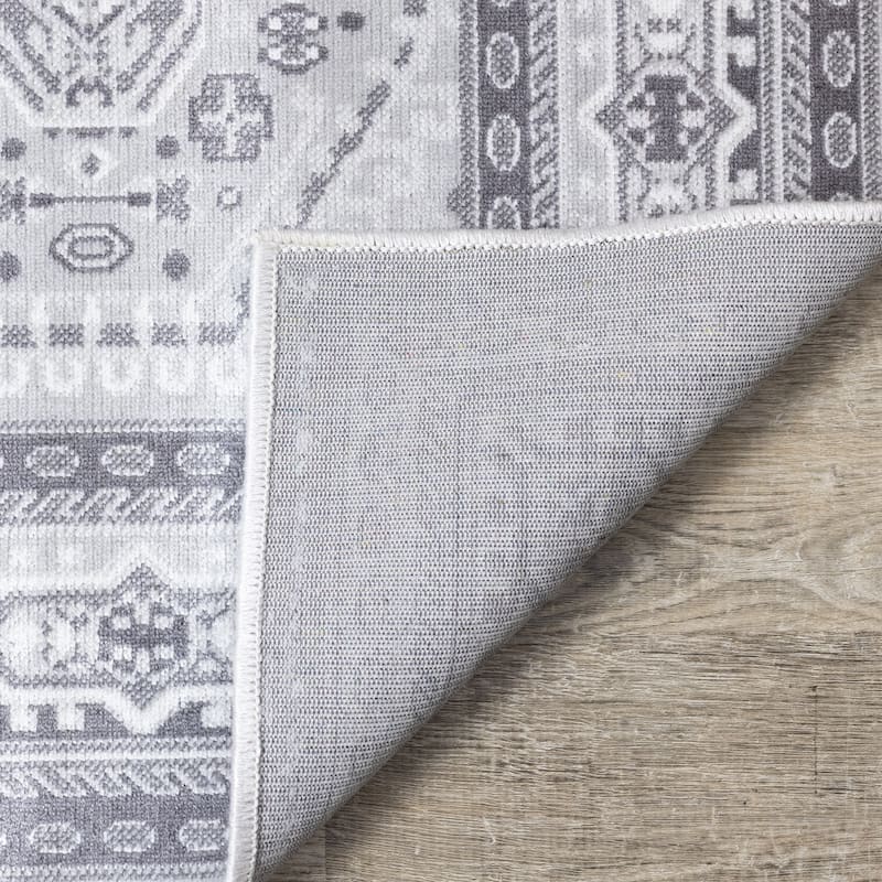 Victoria Collection - Grey/White Triple Medallion Rug