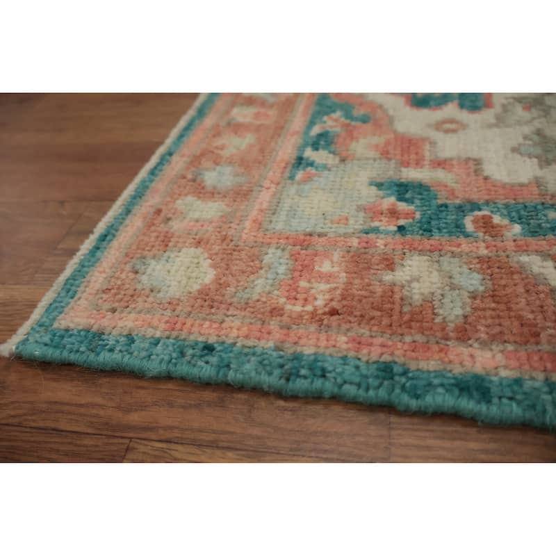 Hand Knotted Oriental 100% Wool Carpet Transitional Floral Beige & Ivories Oushak Area Rug - 3' 0'' X 2' 0''