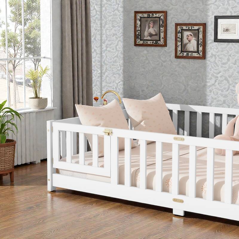 Floor Bed with Fence, Solid Rubber Wood Montessori Floor Bed with Safety Guardrails