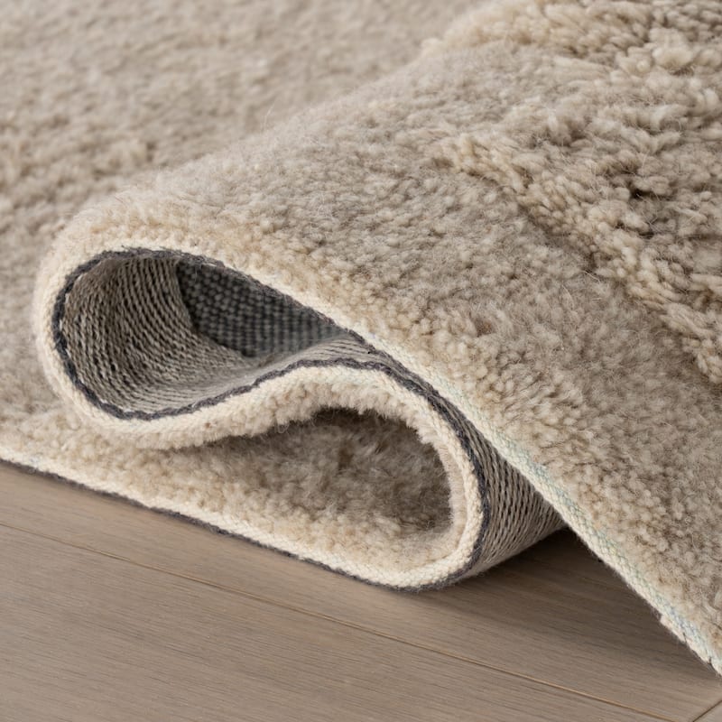 Nuloom Flaviana Modern Solid Wool Area Rug